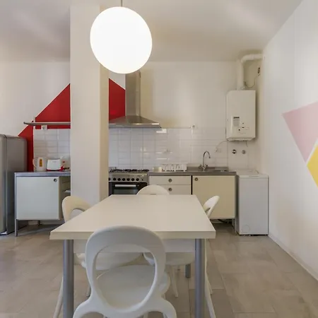 I Apartment